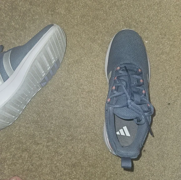 Adidas Cloud FoamNavy and Silver Sneakers Like New - Picture 2 of 6